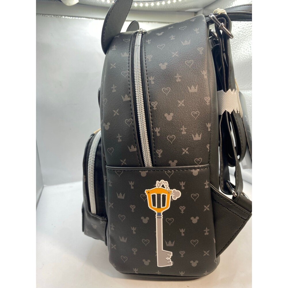 Disney Loungefly Mickey Kingdom Hearts Mini Backpack NWT GameStop Exclusive - Picture 4 of 4